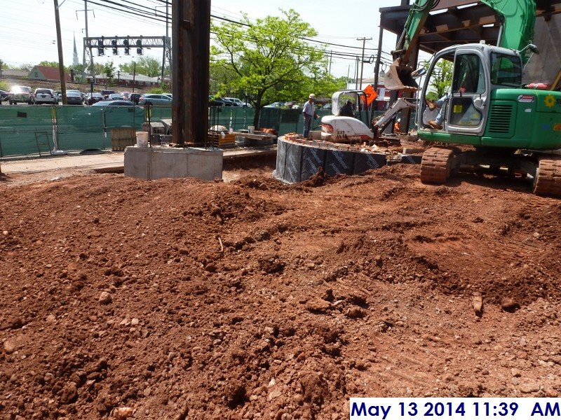 Backfilling around Monumental Stair radius Facing West (800x600)